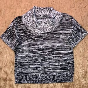 BLACK & WHITE SHORT SLEEVE COWL NECK SWEATER!! PERFECT FOR THE OFFICE OR JEANS!!